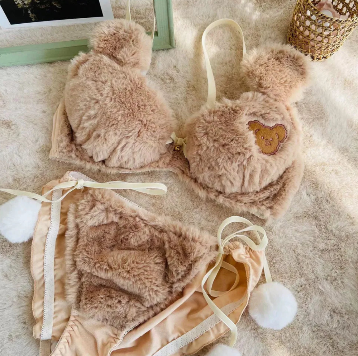 Schattige teddybeer lingerie set van zacht pluche – sexy en cozy kawaii ondergoed met beervormige cups