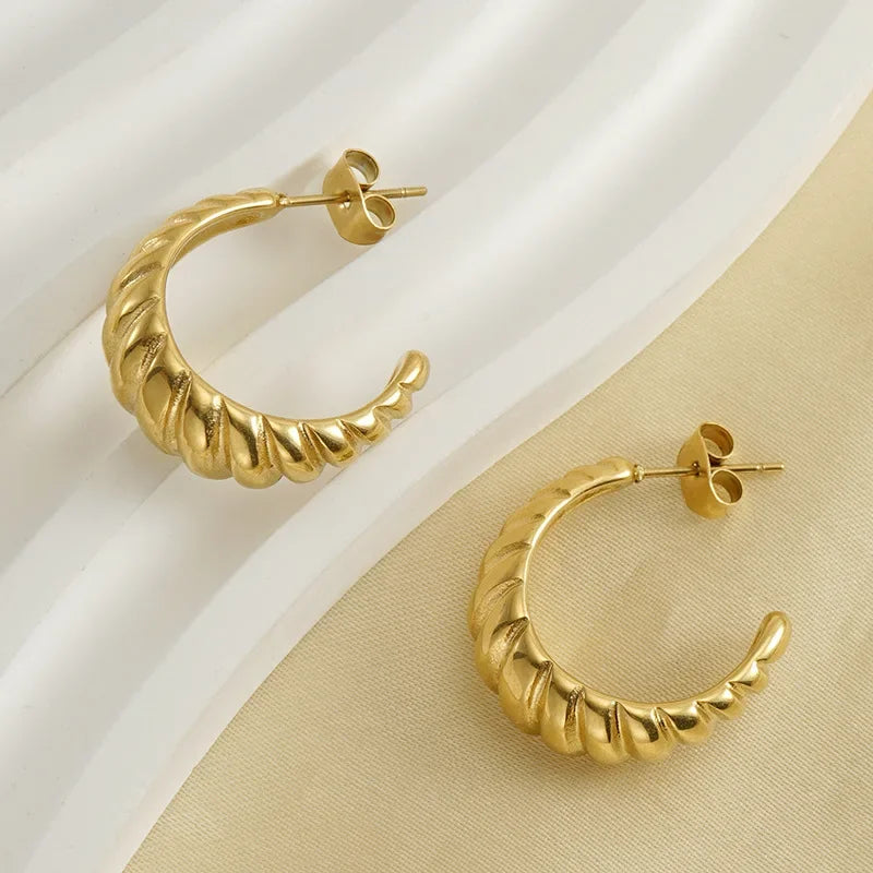 Gouden Croissant Oorbellen - Gedraaide Chunky Oorringen Dames