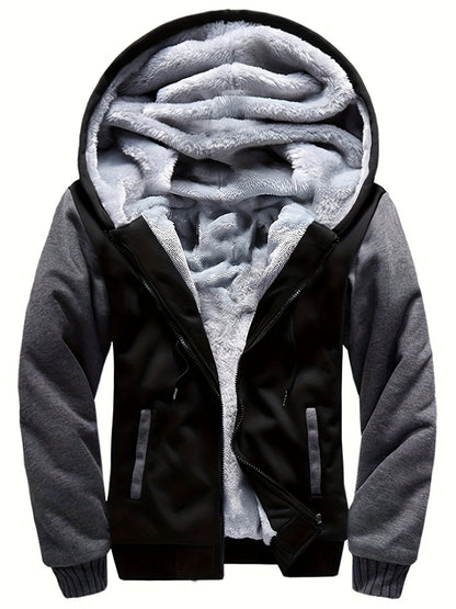 Gedetailleerde close-up van het unieke camouflagepatroon op de stof van de heren hoodie.
