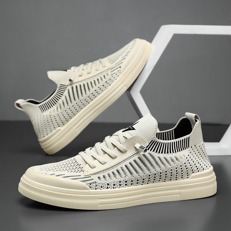 Cas premium sneakers in zandkleur, schuin vooraanzicht, met lichtgewicht constructie