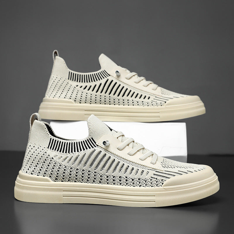Close-up van het ademende mesh materiaal van de zandkleurige Cas premium sneakers