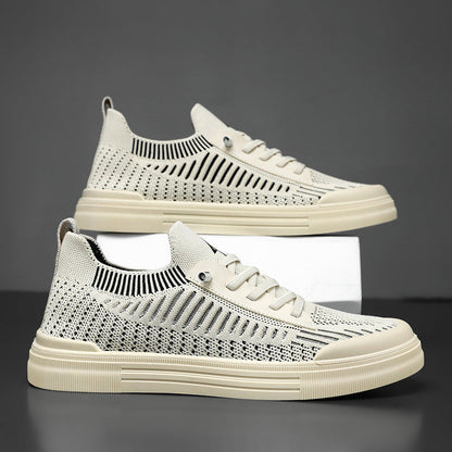 Close-up van het ademende mesh materiaal van de zandkleurige Cas premium sneakers