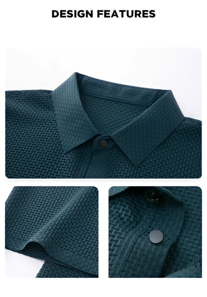Matteo gestructureerde polo in diverse kleuren, netjes opgevouwen, klaar voor verzending.
