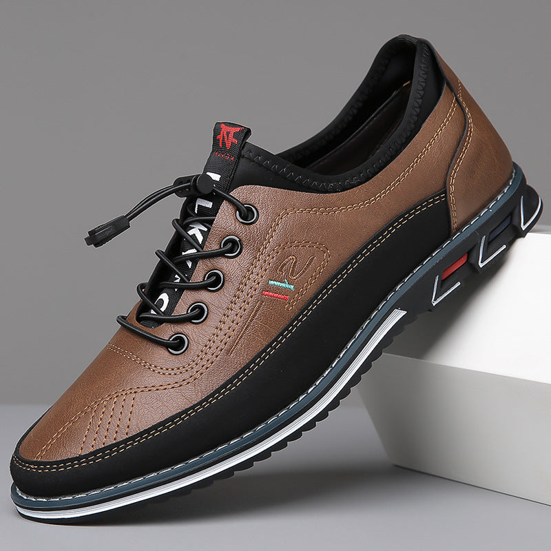 Bovenaanzicht van de lichtbruine Jorn klassieke Oxfordschoenen, met oog voor de naaddetails.