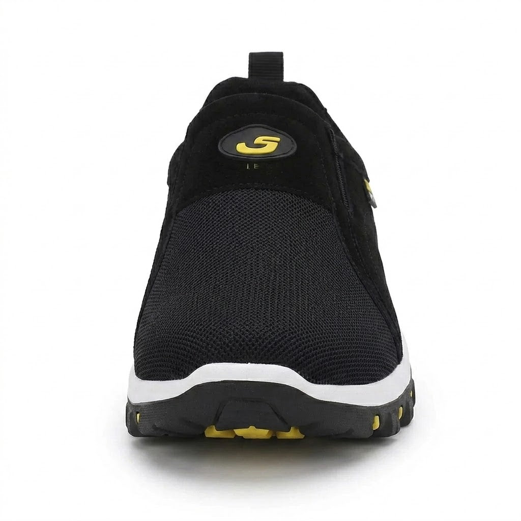 Bruine orthopedische comfortschoenen, gedetailleerd zijaanzicht, toont de robuuste zool en het flexibele materiaal.